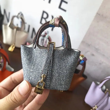 Mini Basket Bag Pendant Microfiber Leather Car Keychain for Women Creative Mini Bucket Bag Accessory Halloween/Christmas Gift