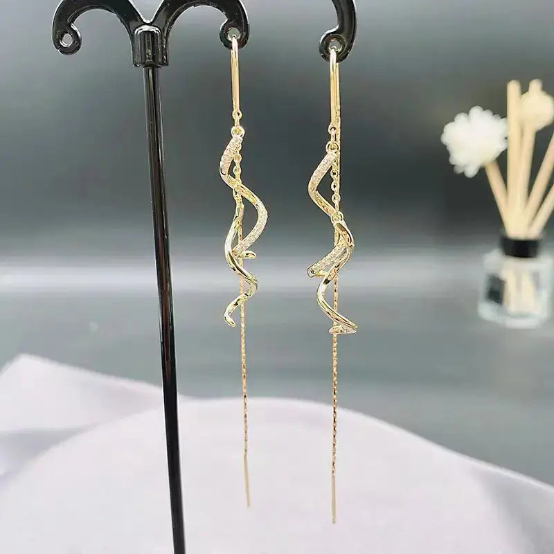 Women'S Gold-Plated Threader Drop Earrings - Long Spiral Tassel with Sparkling Crystals, Versatile Design, Elegant Lightweight French-Inspired Statement Jewelry, Choking Hazard Small Parts, Stud Backs for Special Events