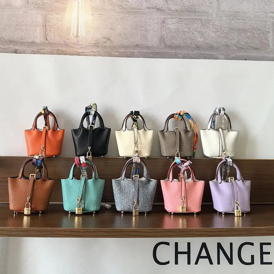 Mini Basket Bag Pendant Microfiber Leather Car Keychain for Women Creative Mini Bucket Bag Accessory Halloween/Christmas Gift
