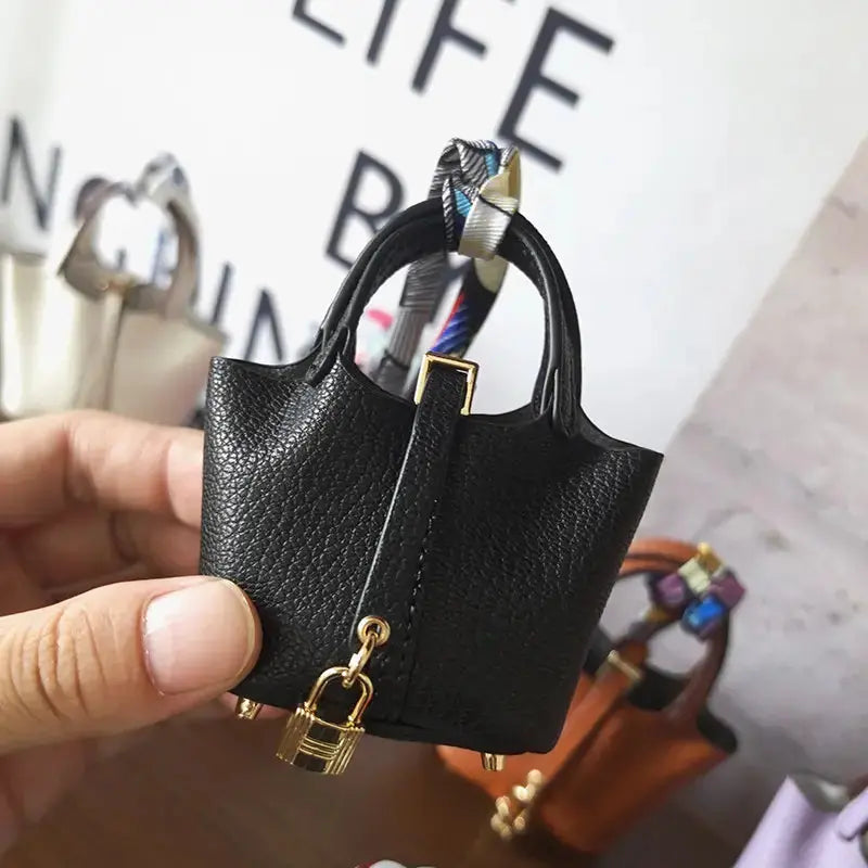 Mini Basket Bag Pendant Microfiber Leather Car Keychain for Women Creative Mini Bucket Bag Accessory Halloween/Christmas Gift