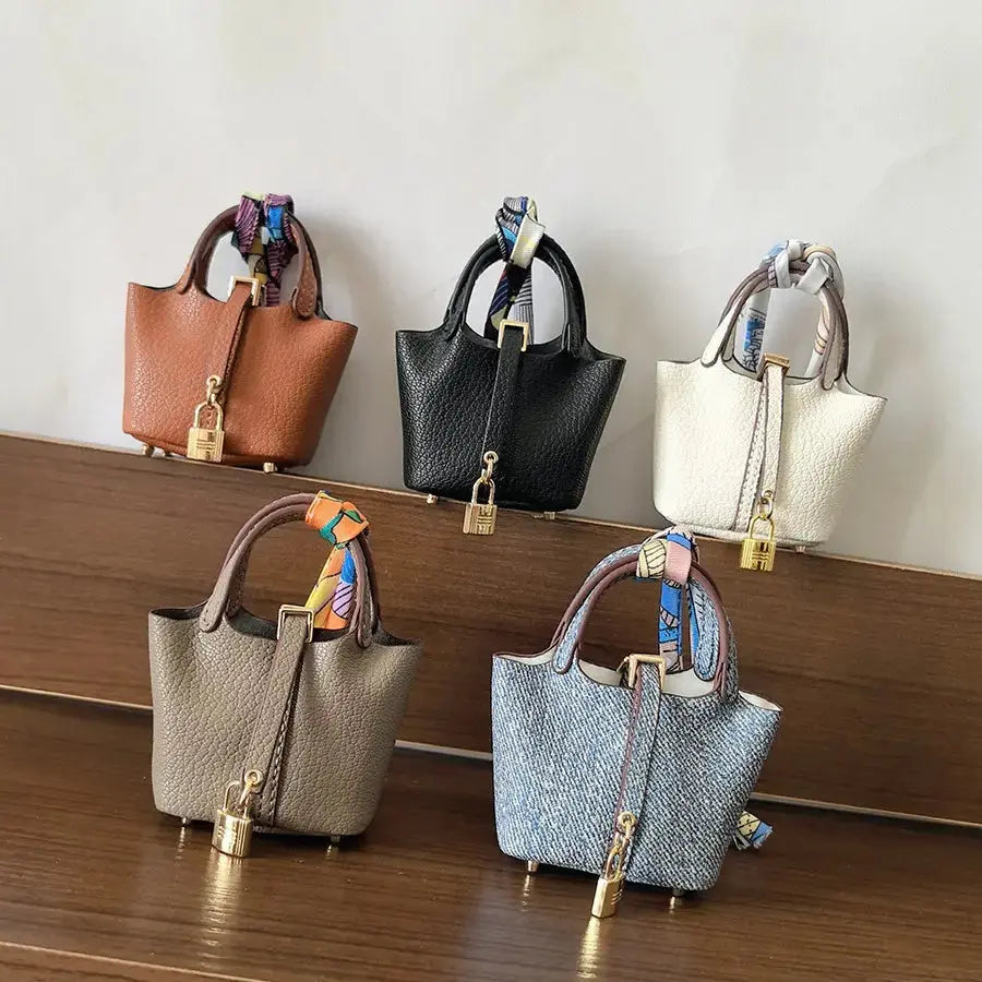 Mini Basket Bag Pendant Microfiber Leather Car Keychain for Women Creative Mini Bucket Bag Accessory Halloween/Christmas Gift